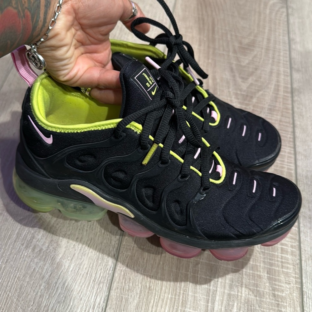 Women’s Nike Air VaporMax Plus sneakers 7.5